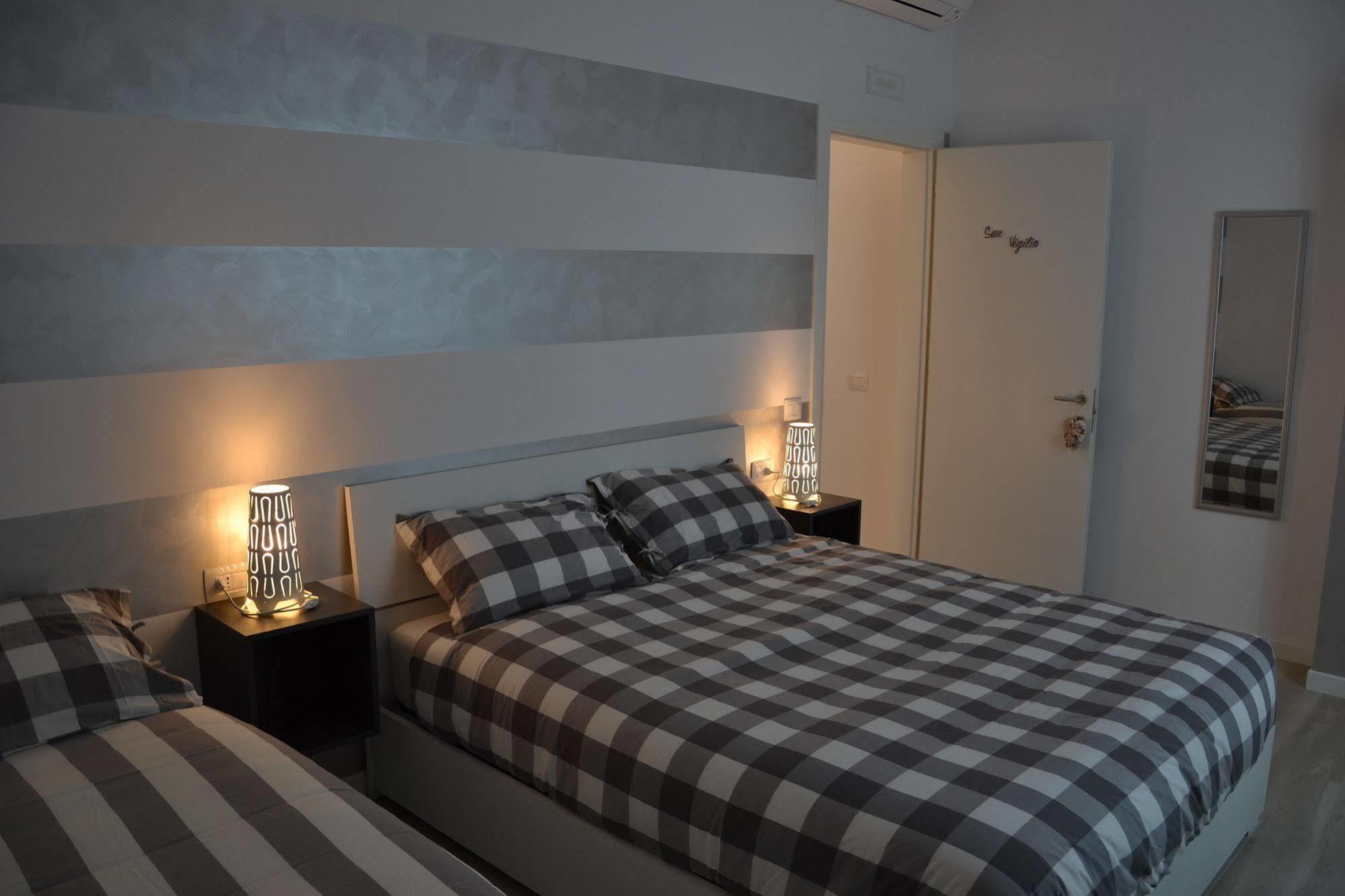 In Centro Charme Bed & Breakfast Bergamo Exterior photo